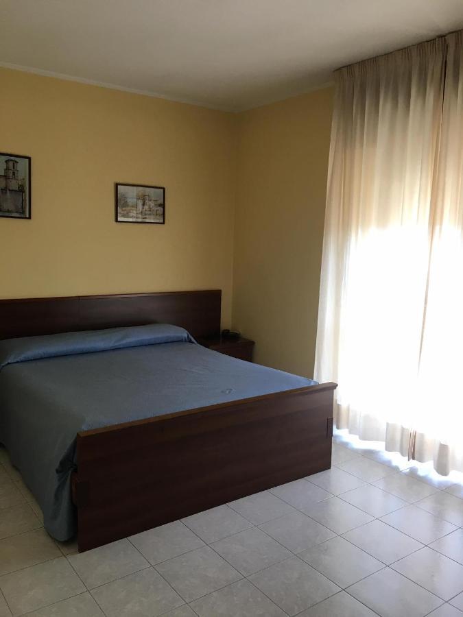 Hotel Pino Loricato Castelluccio Inferiore Exterior photo