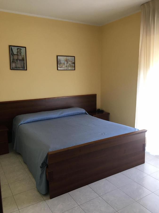 Hotel Pino Loricato Castelluccio Inferiore Exterior photo